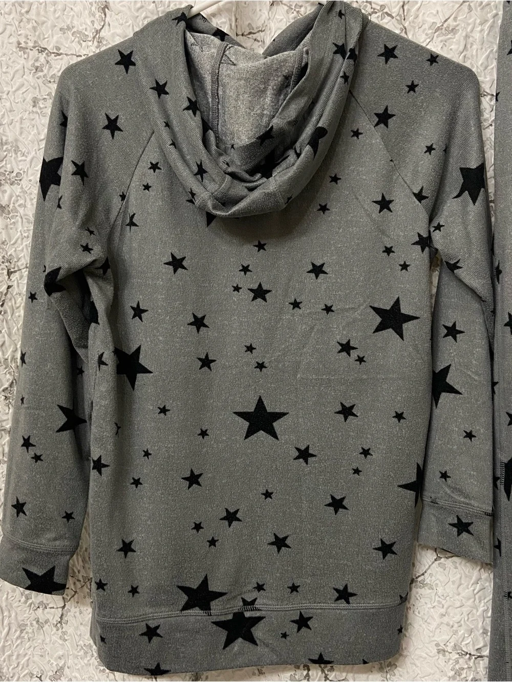 32 Heat Kids Grey Star Hooded Set Size 14/16